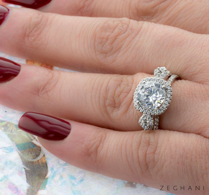 Zeghani's tweet photo. Nothing beats a classic. 😉 #ZeghaniGirl
Featured Style: ZR495 https://t.co/dMr532JYT5