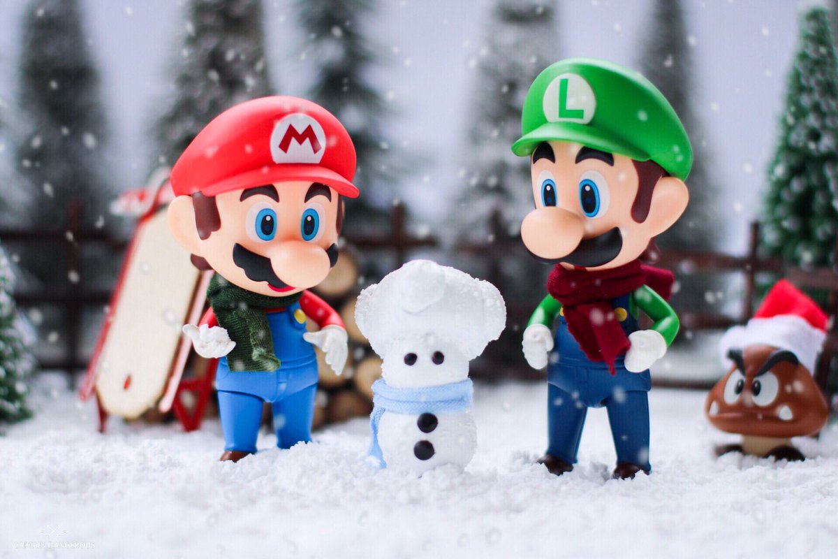 WebbeElizabeth's tweet image. Hello.its snowing in Birmingham. Here we go again.