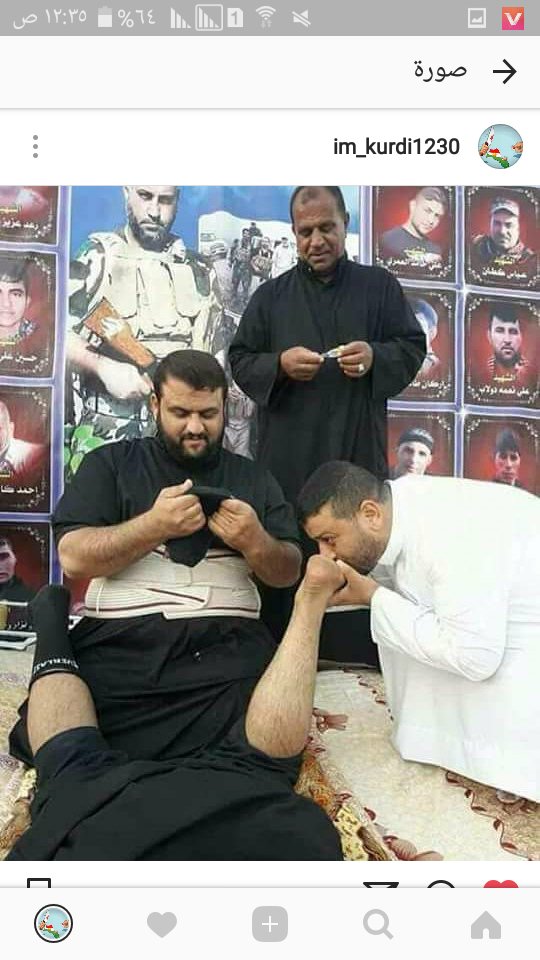 هذا  زائر  إيراني  هولاء يبوسون  تحت رجلي هذا دينكم يا كلاب إيران مع اسف يا نغولا