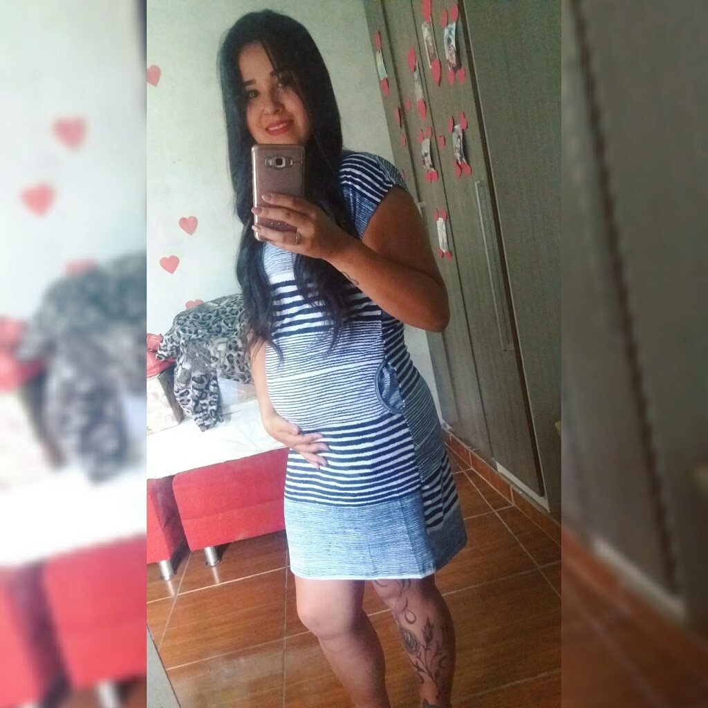 amannda_amanndi's tweet photo. E quando chega o sexto todo mundo já vê que eu já não ando sozinha... 🎶🎤👶💙
#DeNatal 🎅🌟 https://t.co/XTjDmtpwBg