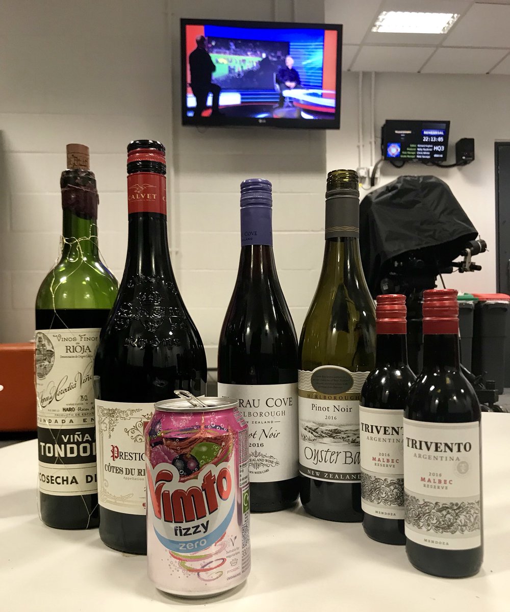 BigEater's tweet photo. Green room line-up. Thank you El Gato Negro and Tesco Metro. #VimtoFizzy https://t.co/6umlFlOiR7