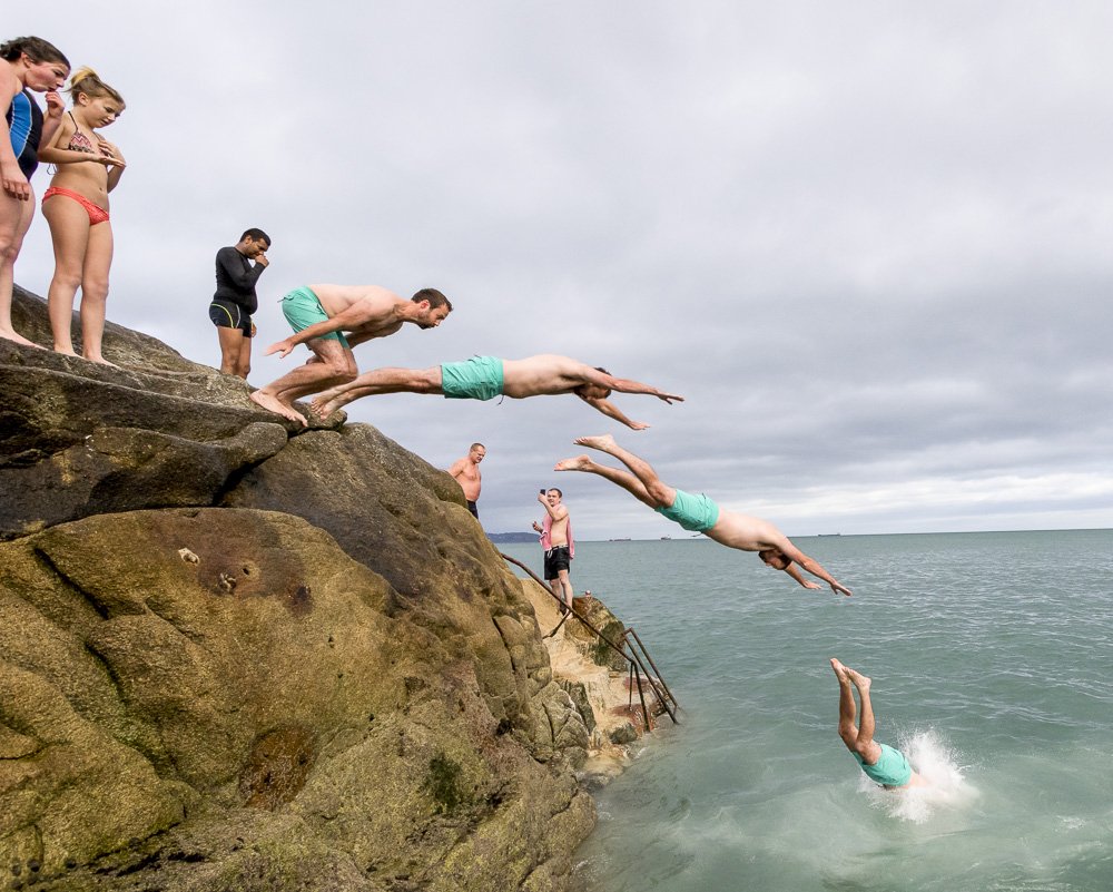 JohnC1809's tweet photo. More from #lookback of last year - faves #composites from #Xmas2016 swim at #Sandycove full blog post was at https://t.co/eD5sB1i2do. @DLMarina_Dublin @DLHarbour @dl_bid https://t.co/aPcGli0xCK