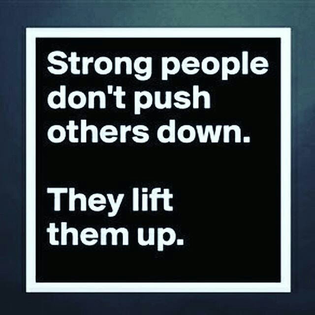 Reposting <a href="/bluegrasslex/">Lex White</a>:
Danke schön <a href="/_qualitybodies/">Quality Bodies</a>:
Starke Menschen sind so beschäftigt sich selbst zu verbessern, dass sie keine Zeit