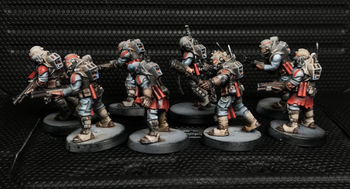 ACoatofGrey's tweet image. Goonboys need a little more weathering and bases and they’ll be complete. #necromunda