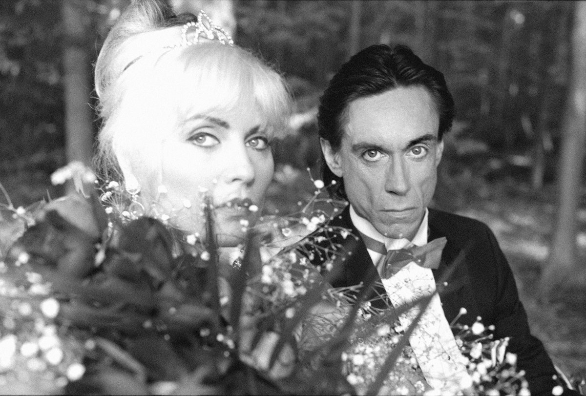 Fukyolisergikar's tweet photo. Take nothing on its looks; take everything on evidence. There's no better rule.

Charles Dickens, Great Expectations

Debbie Harry and Iggy Pop #punkrock https://t.co/H4TT00B7U5