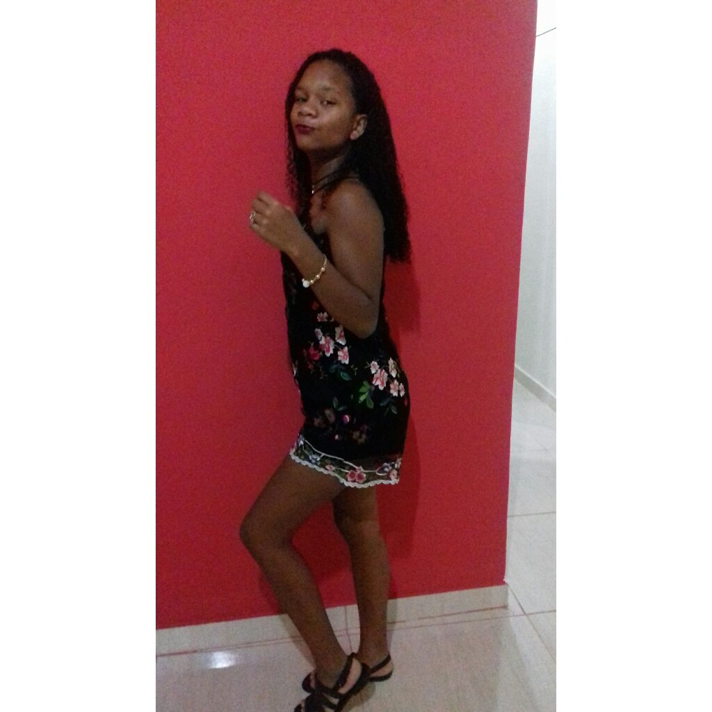 bessabessa0's tweet photo. 2 porq eu posso 🔮❤ https://t.co/huW9UKHjaZ