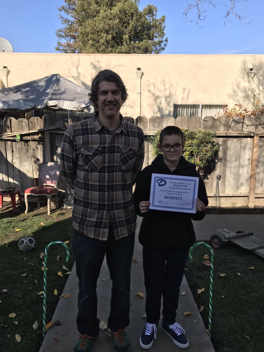 Me and my iMatter buddy/student from <a href="/TurlockUSD/">Turlock USD</a>. Character Count winner - Honesty. #charctercount, #imatter, #tusd, #mentor, #stayingconnected, @tUSdSupDana