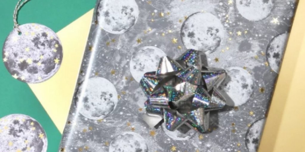 TheDrum's tweet photo. Why a #Christmas wrapping paper campaign led @FromPaperchase to cut ties with the Daily Mail https://t.co/WurJ0tlawG https://t.co/OQHcHgljnh