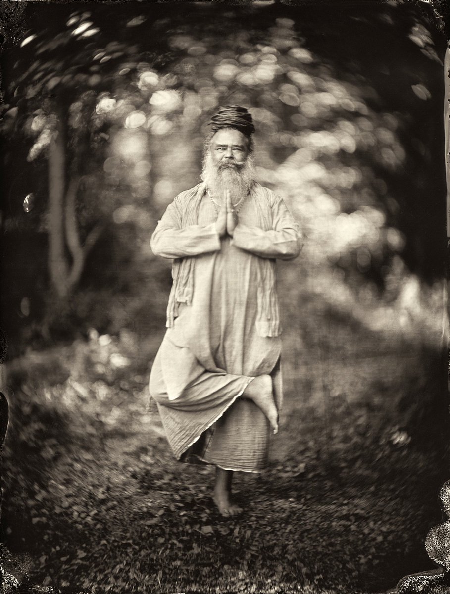 elizabethavedon's tweet photo. ELIZABETH AVEDON JOURNAL: BEST PHOTOGRAPHY BOOKS OF 2017 : ROUND-UP PART I :  Yoga: The Secret of Life by Francesco Mastalia 
@F_Mastalia @powerHouseBooks 2017 https://t.co/8LlxqdZ9t3 https://t.co/GV84PnwdM5
