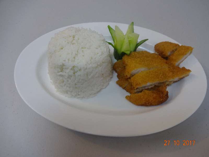 FullMoonAL's tweet image. Meal deals! Have one of these meals plus a drink for £5!