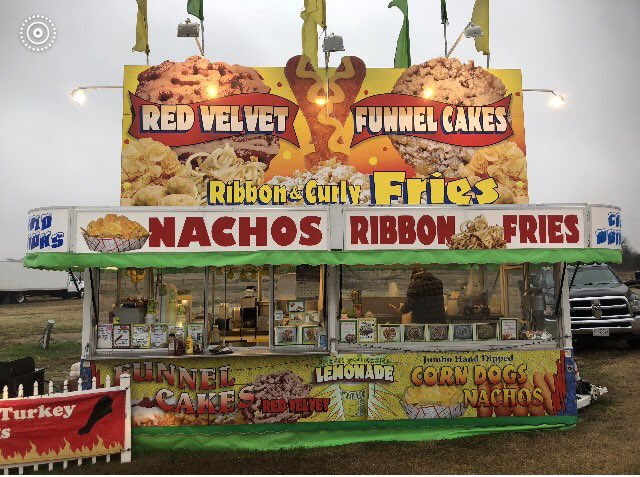 4martinez's tweet photo. A State Fair stand on hwy 67! Candied apples, funnel cakes, State Fair corn dogs on a cold rainy day! AWESOME 🎡🎢#AlwaysMakeItFun https://t.co/U8AcNemtbA