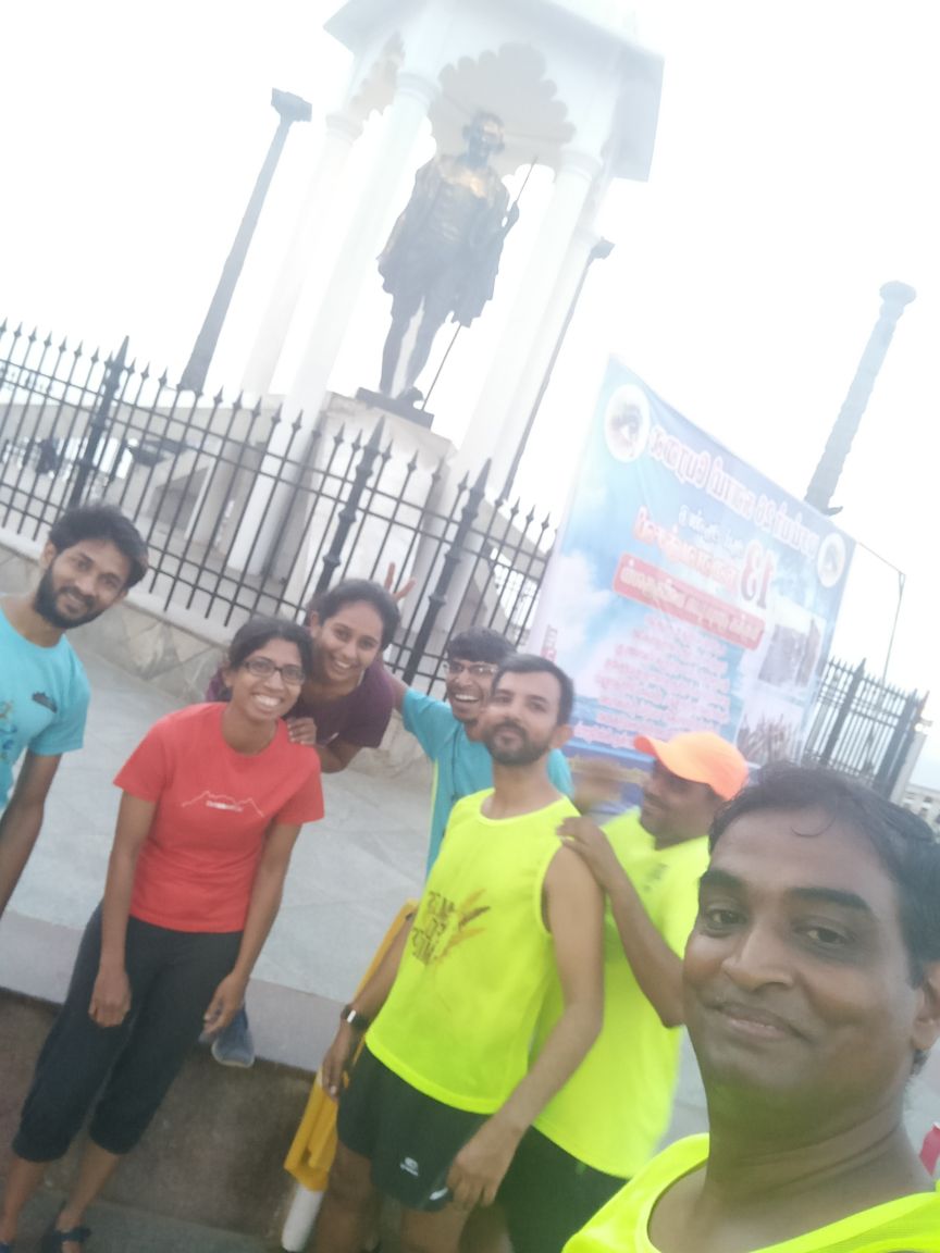 ownurendurance's tweet photo. Day 11 : 21kms run around Promenade beach and around French colony this morning in #Pondicherry. Next stop, Mulbagal near kolar and then to #Bengaluru to finish the yatra. #LegsForLakes #MeraTerahRun https://t.co/RUe0GKVWlS