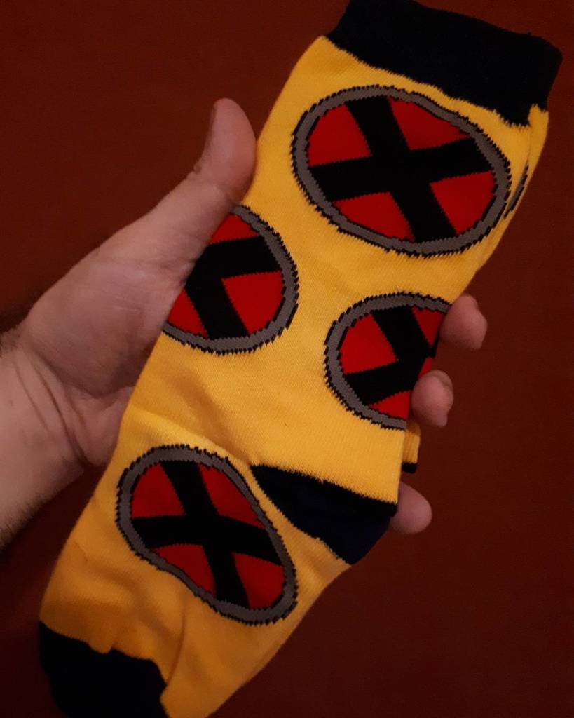 pfsanchez's tweet photo. Parte de mi regalo de #amigoinvisible en @intive_fdv 🎁 ¡Muchas gracias, @danielmata15! ¡Espectacular! #xmen #marvel #marvelcomics #marveluniverse #socks #soquetes #calcetines #medias #socksoftheday #socksofinstagram #socksofig #instagood #nofilter https://t.co/TgzKkfg401 https://t.co/CdgkfWgQPr
