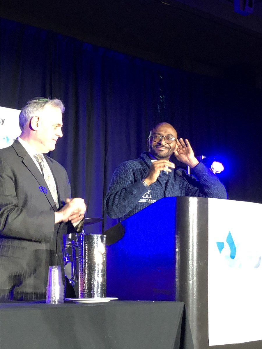 USYTweets's tweet image. "We cannot pray in Heschel’s shoes. We cannot pray in King’s shoes. It is time for us to pray in our shoes in our own manner in our own way today." Rabbi Michael Siegel speaking with @ChrisHarrisSr at #USYChiTown #IC17