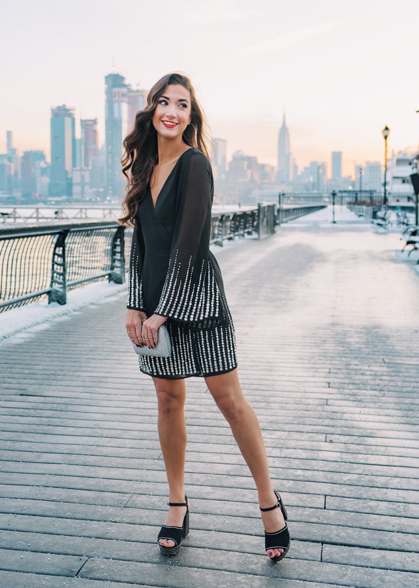melissa_frusco's tweet photo. Only 5 day left before New Year's Eve! It's not too late to get the perfect outfit for an epic night from @Topshop. Head over to https://t.co/pRv0cjWxB4 or shop at https://t.co/DIg7xXnADq #Ad #TopshopStyle #Stylinity https://t.co/Ut0gAxEwYL