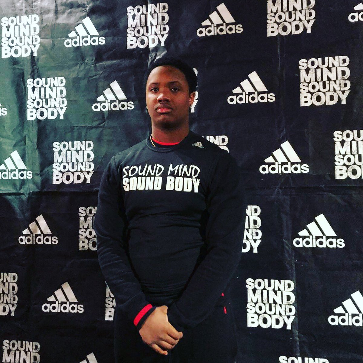 Andrewt24_'s tweet photo. #SMSBFootball #robichaud @RobichaudFBall time to take over 🏈💯 https://t.co/oia4PvQj9d