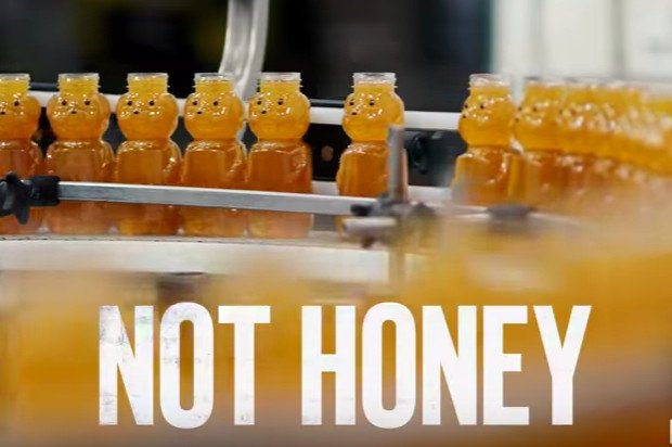 Eater's tweet image. Watch the dramatic trailer for Netflix&apos;s new food documentary series ‘Rotten&apos; eater.com/2017/12/15/167…