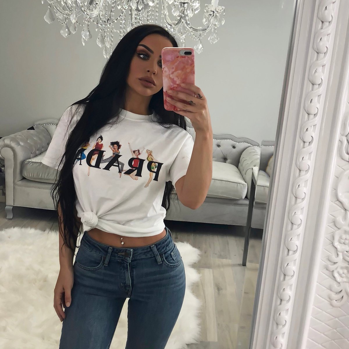 carlibybel's tweet photo. 👖 https://t.co/xKjy1F4be5