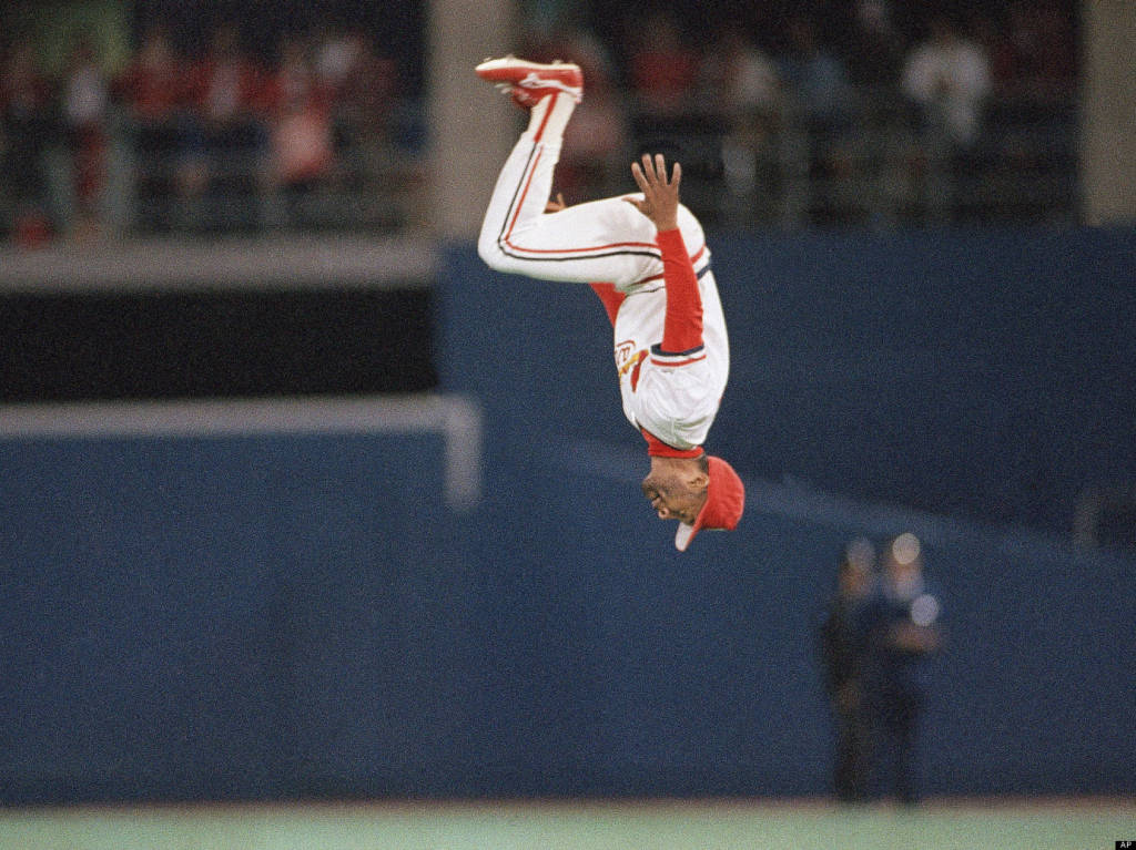 Happy 63rd bday Ozzie Smith, the greatest fielding shortstop of all-time. 15 ASG, 13 Gold Gloves. 