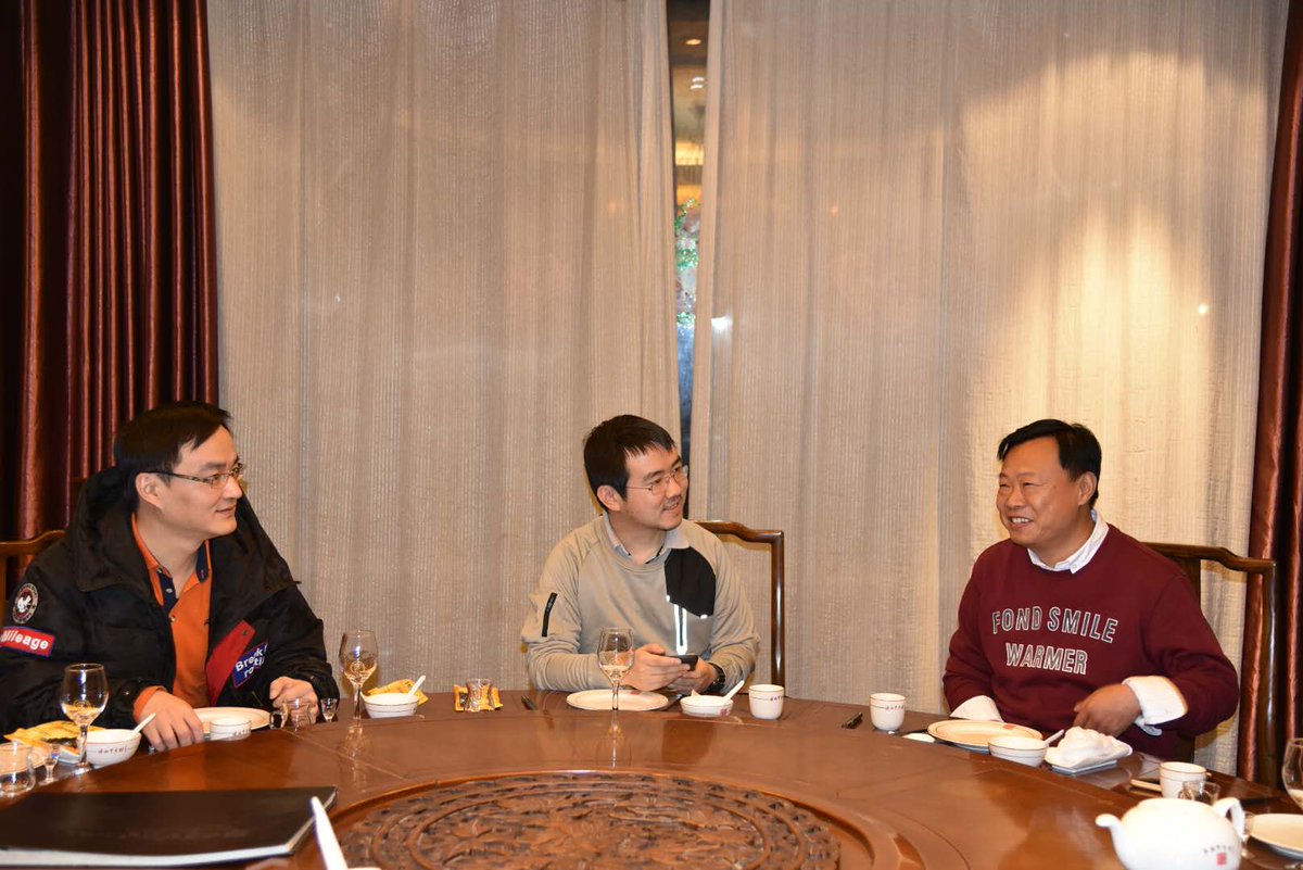 Han Feng (co-founder of elastos) and Jihan Wu (CEO of bitmain), discussing a collaboration between #elastos &amp; #Bitmain &amp; #NEO (called G3 of China). It'll be a ceremony at Tsinghua University on Jan 4, 9am Beijing time. Any YouTuber interested in streaming in Beijing?