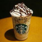 見た目や量は関係ない？スタバのフラペチーノとラーメンのカロリーがほぼ一緒!