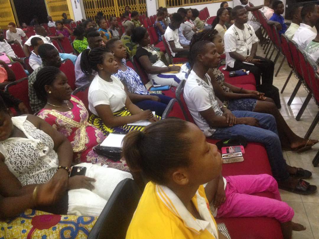 kkhubho's tweet photo. HOW TO SETUP, STARTUP AND SUCCEED IN BUSINESS
CHIEF EXECUTIVE OFFICER, MR. GEORGE KWAME EGEH KK HUB CO WORKING SPACE HOLDING A BUSINESS SESSION AT WINNERS CHAPEL INTERNATIONAL DURING THEIR YOUTH BUSINESS FORUM. https://t.co/1eRpAuXVyc