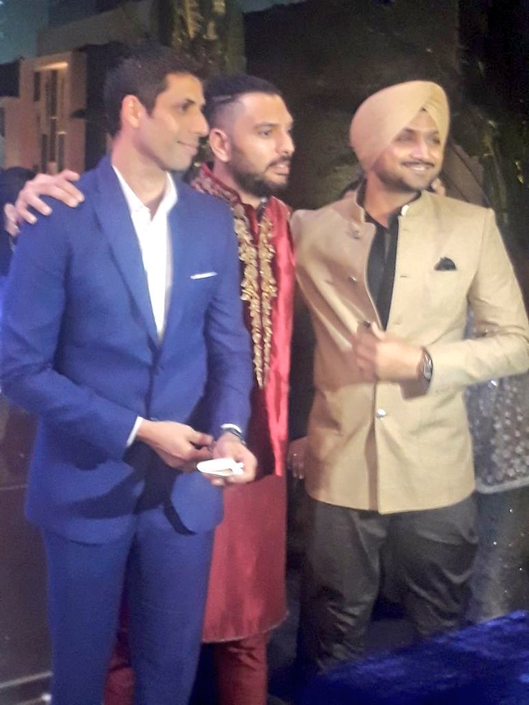 YuviWorld's tweet photo. Some pics of @YUVSTRONG12 snapped last night while attending Virat-Anushka's  reception at St. Regis in Lower Parel Hotel, Mumbai. 
#VirushkaReception https://t.co/WpdPqZTJoe