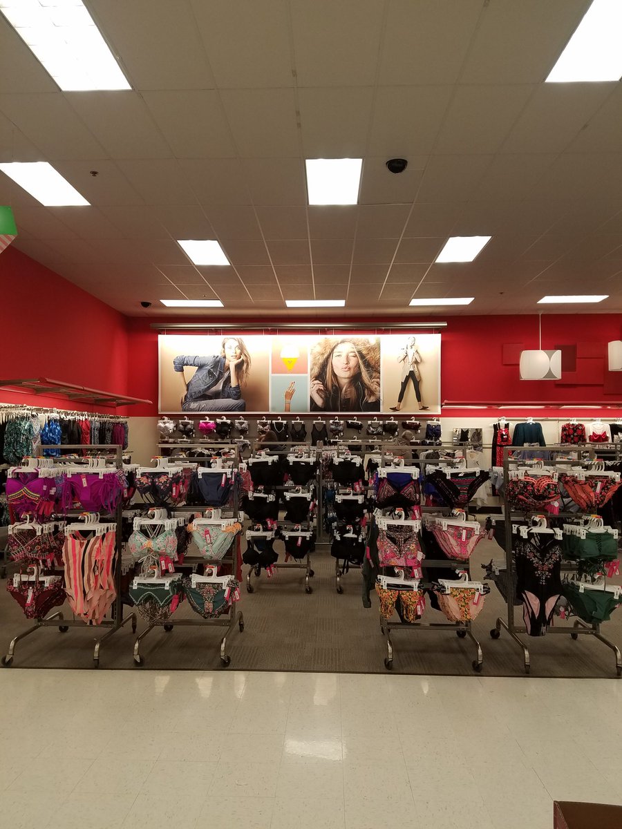 It may be cold outside, but our swim department is HOT! Guests were shopping before we could get it on the racks. #welcomebackswim <a href="/jamaal_edwards/">Jamaal Edwards</a> <a href="/amoellr/">Austin M</a>