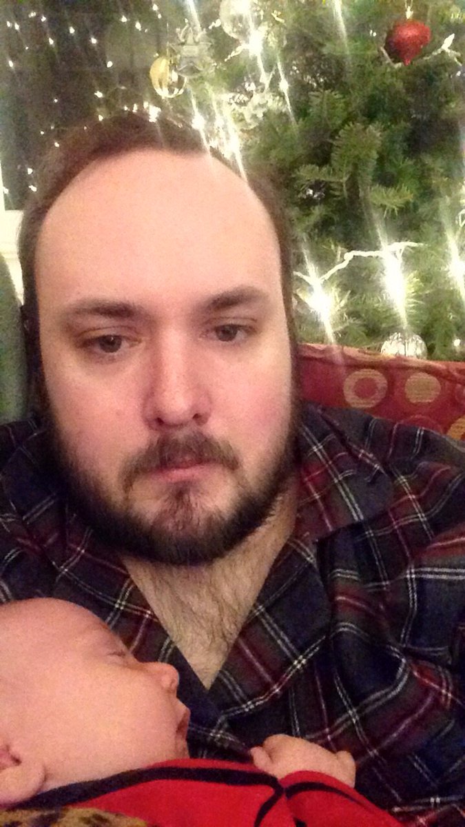 Pontevedrian's tweet photo. Christmas #dadposting https://t.co/fnGFzmOBnl