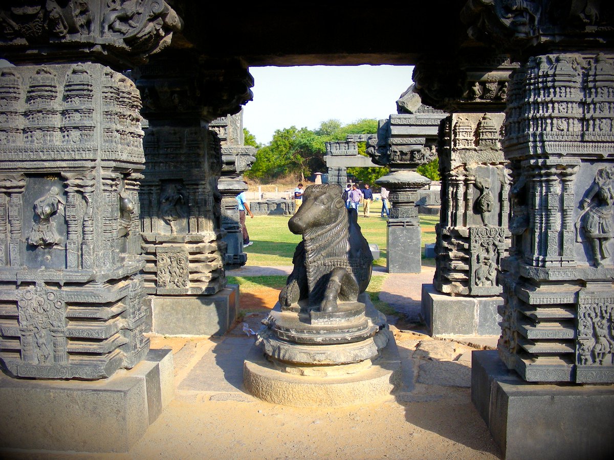 authorbhuban's tweet photo. #Warangal is a well known historic city of India and the crown of @tstourism Just over 135 km from #Hyderabad inspired me to take another #RoadTrips #Kakatiya #Architectural #KakatiyaFort #EkashilaTemple #KushMahal #ThousandPillarTemple #BhadrakaliTemple #BEaTRAVELLER https://t.co/xHYWSBOsHu