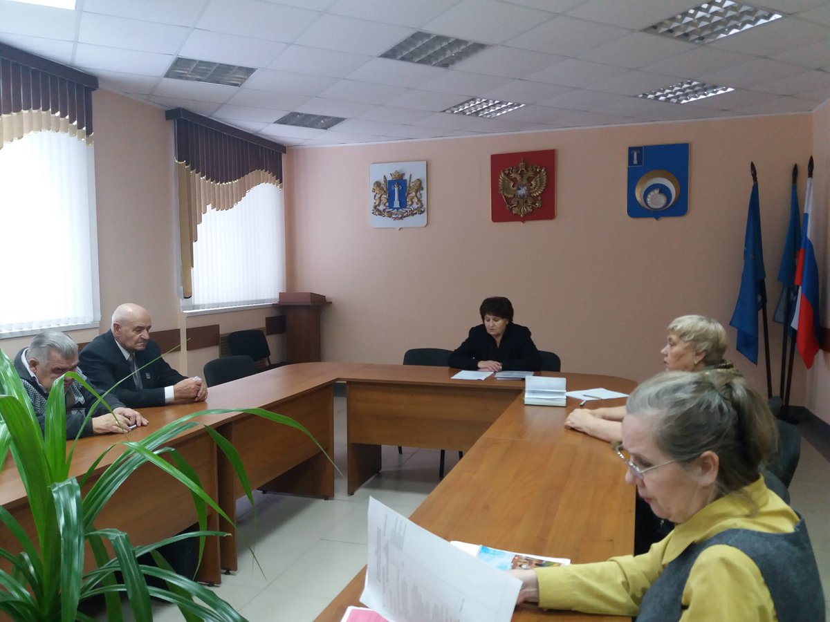 Проходит заседание Общественной палаты в МО"Ульяновский район"