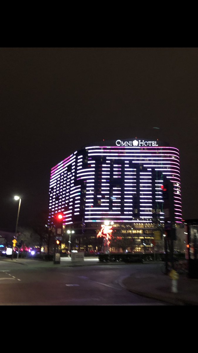 DaveHolmesTV's tweet photo. Our hotel is lit up for the Cotton Bowl tonight. A full blown Ohio State logo @10TV https://t.co/gdB4ZOB0Ol