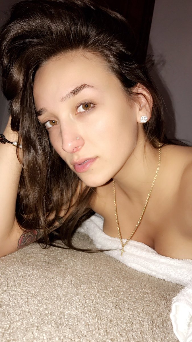 Alyysaa_Marieee's tweet photo. https://t.co/abx782ztgi
