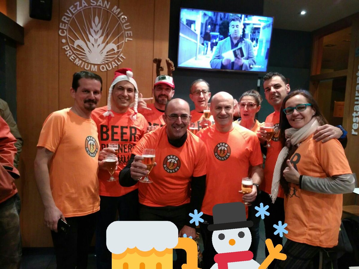 BeerRunners_Bu's tweet photo. Grandes este personal!!! 
Felices fiestas @BeerRunners_es @runners_es y a todo el mundo https://t.co/dryIgJ9ZfB