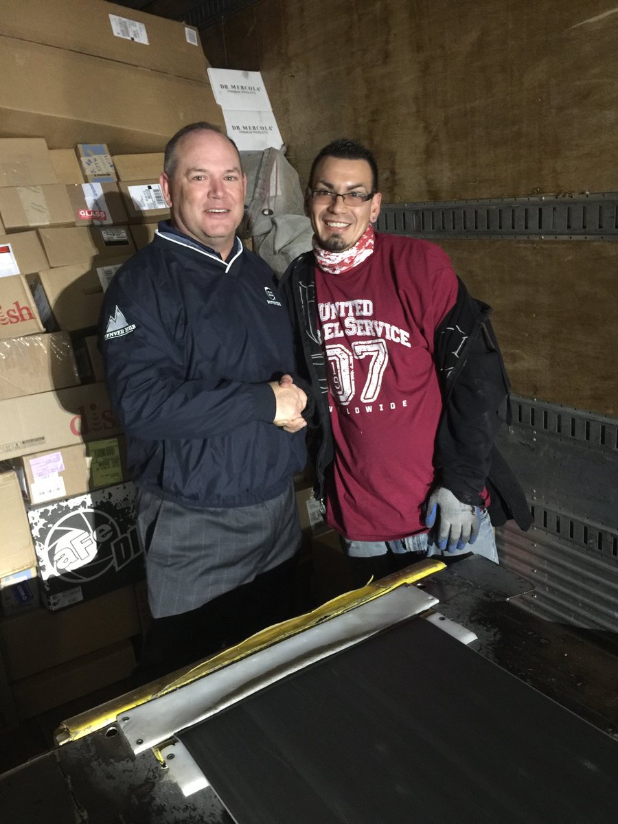 EricCande's tweet photo. #caughtsafe @kennethcherry26 @DesertMTUPSers I caught Jeremiah Jensen helping out the Denver Night North unload and using his load stand as well as UNL to stay in his power zone tonight! https://t.co/oSXn5H6Xho
