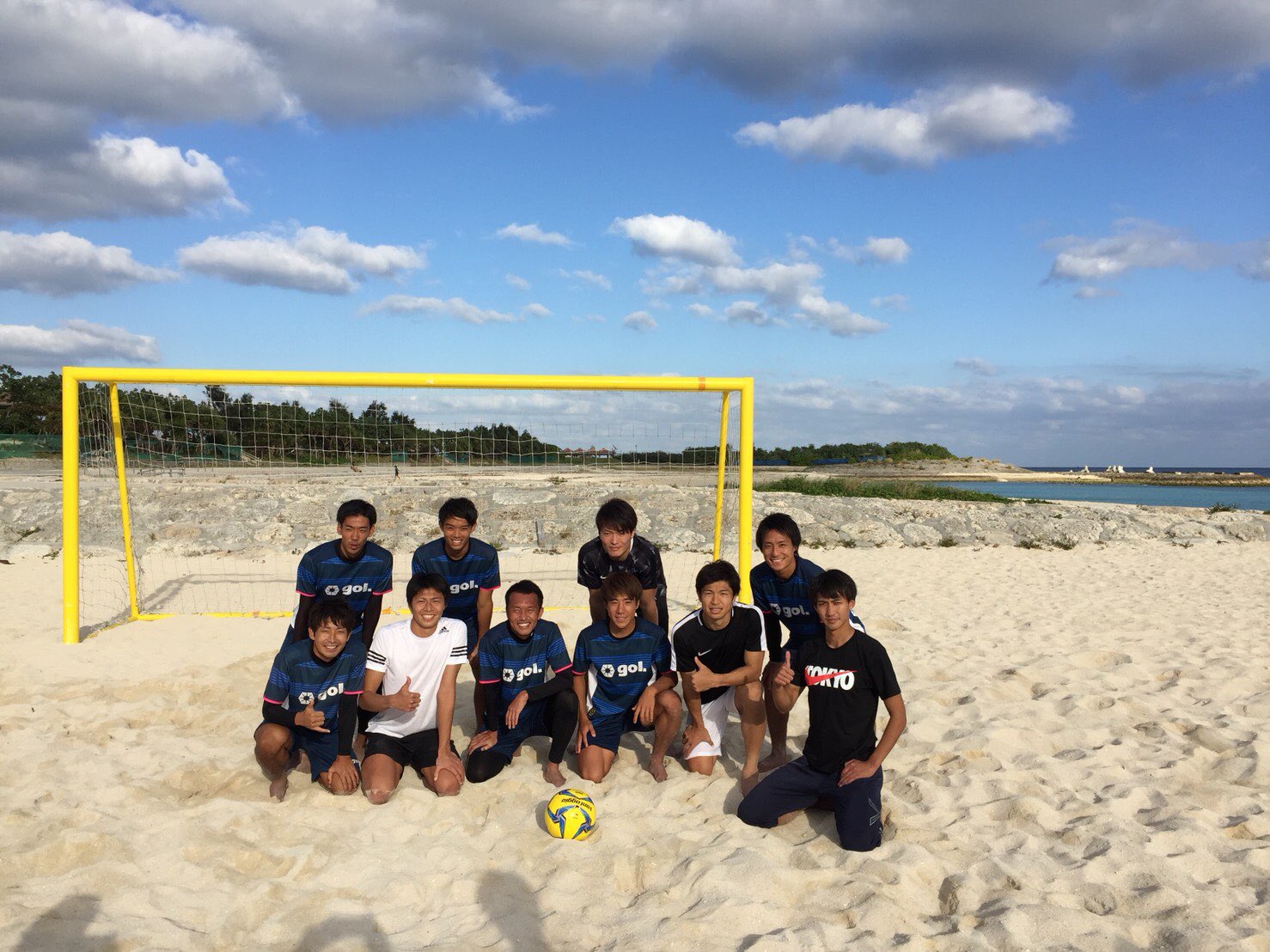 森重真人 ビーチサッカー ソーマプライア沖縄の皆さんありがとうございました ビーチサッカーの魅力をもっと知って欲しい ほんと楽しかった Good Training Solmarpraia Beachsoccer ソーマプライア ビーチサッカー 森重真人 丸山