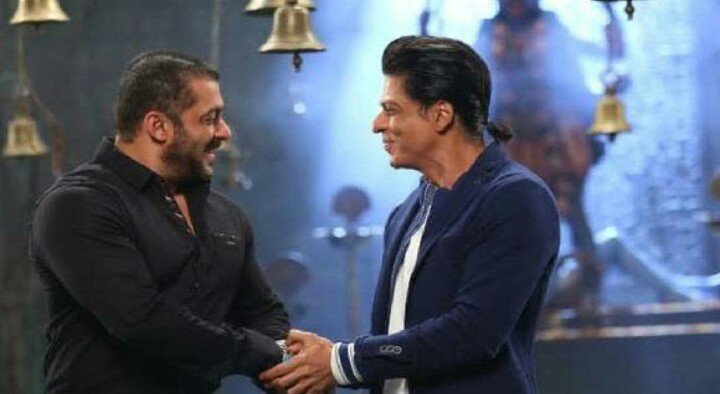 Saha Rukh Khan,on being asked if he would like to wish Salman Khan on the occasion of his 52nd birthday today, replied  by singing,"Tum jiyo hazaaron saal