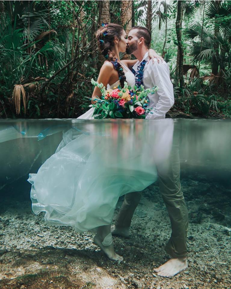 md_moin_ahmed's tweet image. More Clicks - bit.do/hillswithme
Comment bellow
#Clicks
#wedding 
#Kisses