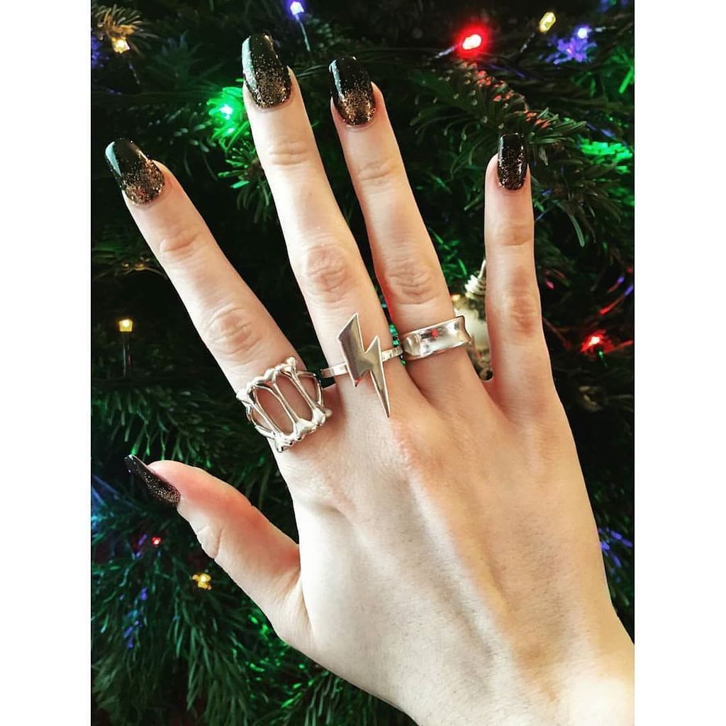 bloodymarymetal's tweet photo. B M M P r e s s i e s ⚔ @richbluecoast added Triple Bones to her #BMMcollection this Christmas! What did you guys get? Shop here ▹ https://t.co/x09FHKqNj9 #bloodymarymetal #bmmclassics https://t.co/W1xLkloMYz https://t.co/tBakTV1Vs2