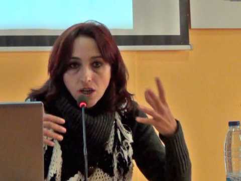 Hoy <a href="/HelenaMaleno/">Helena Maleno Garzón</a> acude a los juzgados y recordamos que seguimos muy de cerca su caso. Aprovechamos para denunciar que defender DDHH tiene mucho riesgo en todo el mundo y que las defensoras/es sufren acoso y criminalización. Nuestro apoyo a toda persona que consideramos #Valiente