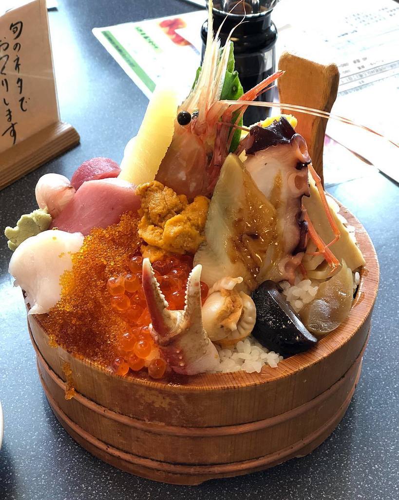 O Xrhsths Tsuyoshi Sto Twitter 松島のまぐろ茶屋の海鮮丼 こんなにてんこ盛りじゃなくても と思っていたけど意外にイケました まぐろ茶屋 宮城県 日本三景松島 海鮮丼 Japanesefood T Co Psqdmekuri