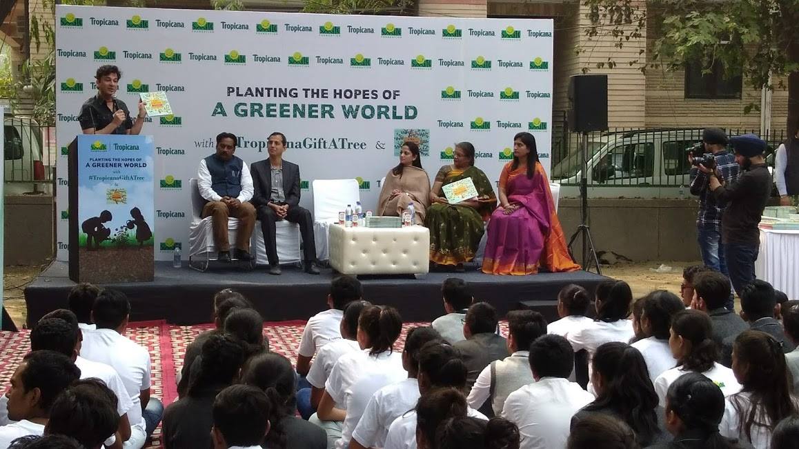 aarohan_ngo's tweet photo. plantation drive in association with Smile Foundation and Chef Vikas Khanna Powered by Pepsico.
#Aarohanngo
#aarohan
#ChefVikasKhanna
#SmileFoundation
#smileFoundationDelhi
#PlantingTheHopeofAGreenerWorld
#Greener #World
#Pepsico #Throwback https://t.co/APXtnfw3Jd