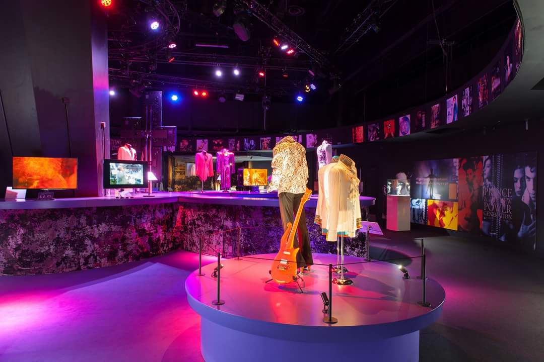 We hope you all had a great festive break! 🎄
Planning a visit to our exhibition?
Don't forget to present your Prince exhibition pass to the many eateries her at The O2 for something to warm you up. ☕