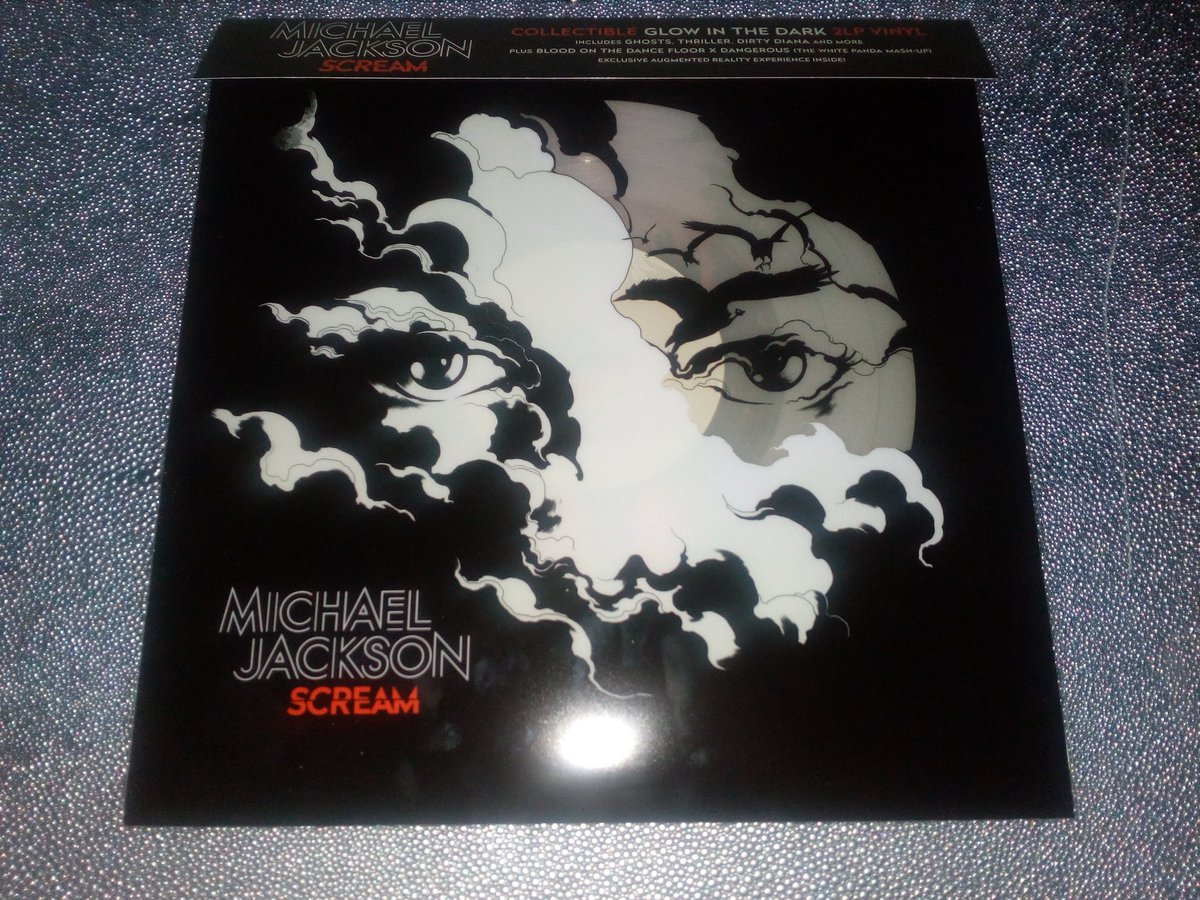 MJJ_2009's tweet photo. Here my new vinyl of Michael Jackson Scream that l bought yesterday ! I'm so happy ! ❤
@michaeljackson @michaeljjpan
#MichaelJackson #MJScream #Vinyl #Happy #Love https://t.co/dx27fvU33f