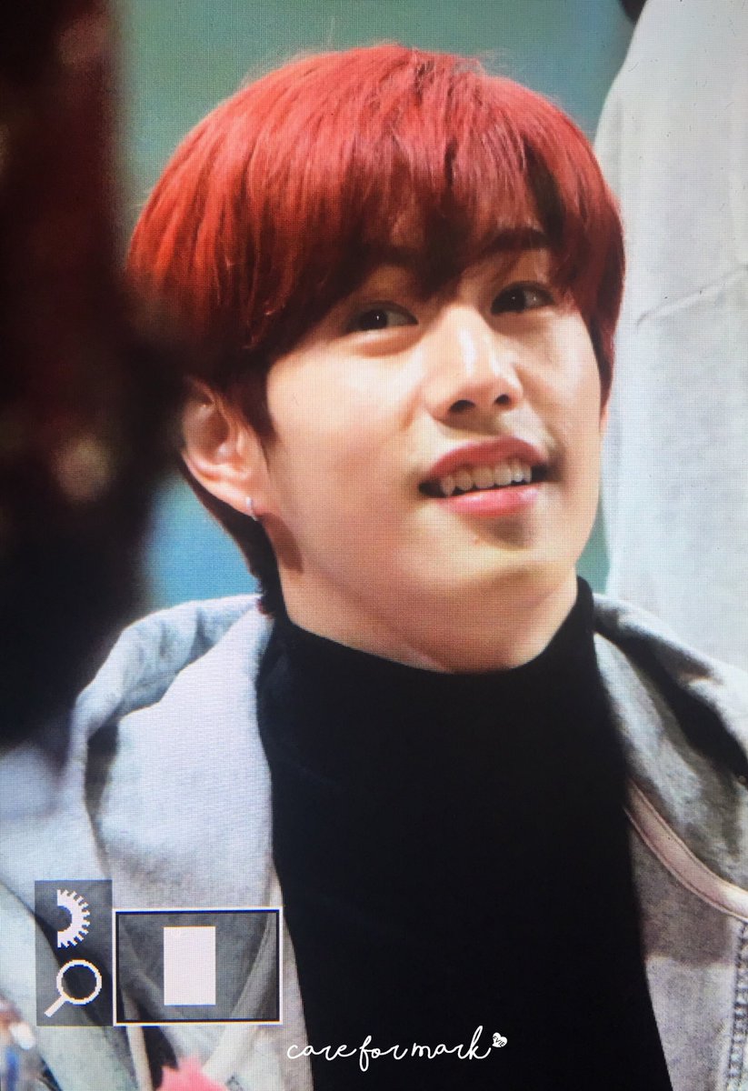 careformark9493's tweet photo. [Preview] 171227 부산팬싸 🙆🏻♥️

#GOT7 #갓세븐 #마크 #MARK #段宜恩 #YouAre #7For7 #PresentEdition https://t.co/IUoVR7KsMO