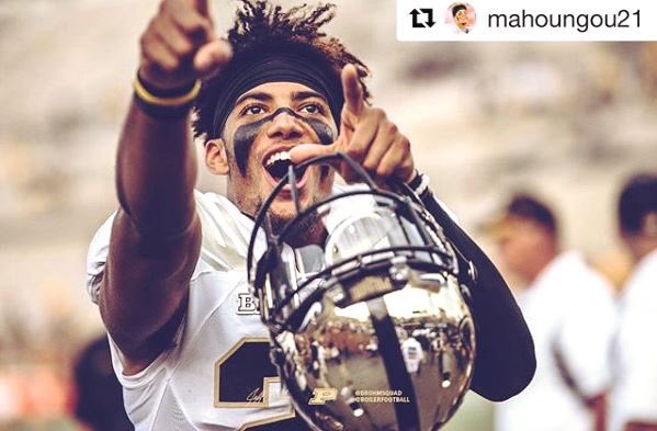 FFFA_officiel's tweet image. Tous derrière notre français Anthony Mahoungou qui dispute aujourd'hui le @FosterFarmsBowl avec @BoilerFootball au @LevisStadium San Francisco ! (8:30 PM heure locale) 🔥🏈

foxsportsgo.com
purduesports.com/sports/m-footb…