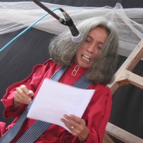 Godi SUWARNA
Dikenal sebagai penulis Bahasa Sunda yg memperoleh banyak penghargaan &amp; telah menerbitkan banyak buku dalam berbagai genre, puisi, cerpen &amp; novel.

europalia.id/seniman-budaya…

#EuropaliaIndonesia #RampaiIndonesiadiEropa #SahabARTEuropalia

<a href="/id_europalia/">Europalia Indonesia</a>
@kemdikbud_RI