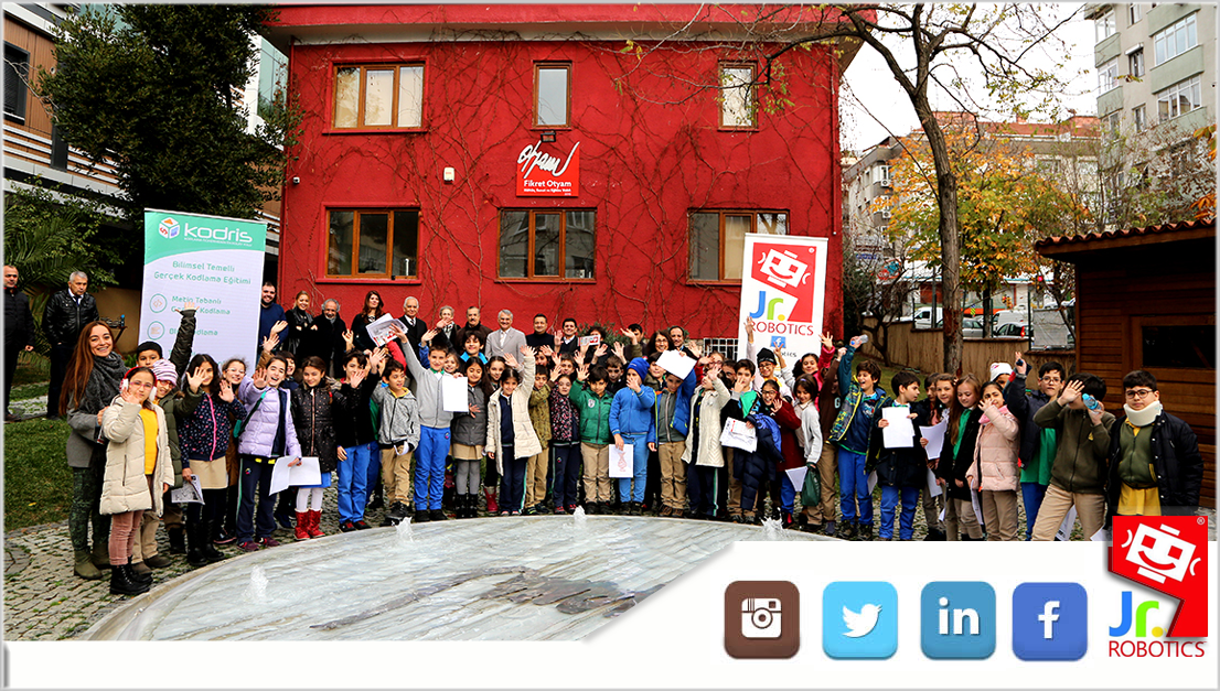 Jr_robotics's tweet photo. @Jr_robotics #gelecek neslin ihtiyaçları konusunda farkındalık oluşturmaya devam ediyor.
Fikret Otyam Vakfı yöneticilerinin de katılımıyla gerçekleşen #legorobotik, #kodris ile #kodlama, #zspace ile #sanalgerçeklik, #artırılmışgerçeklik atölyelerinden kareler #jrrobotics https://t.co/ecP8U0jhe7