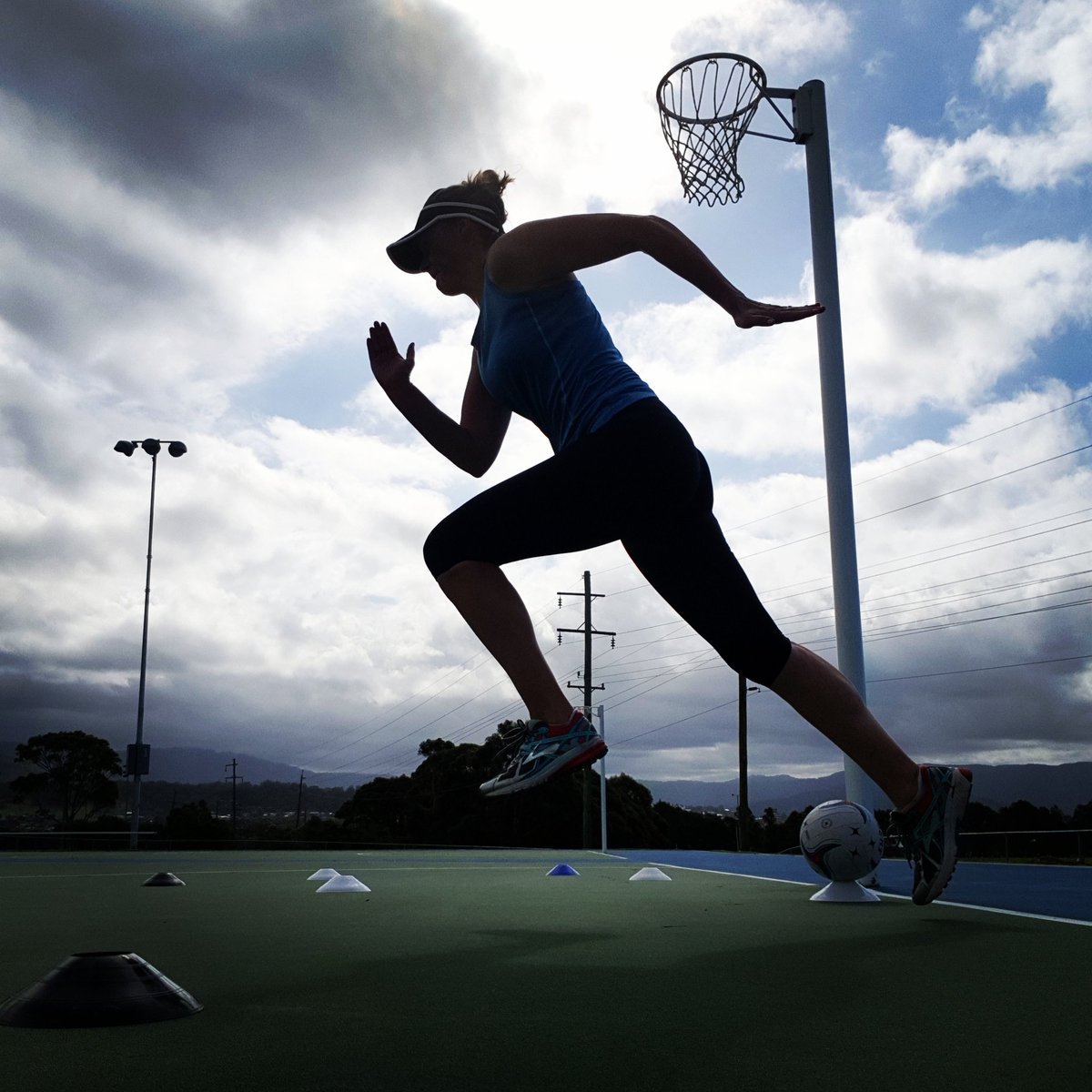 SusanPettitt's tweet photo. Courtwork and shooting practice in the sun, wind and rain!
Aussie tour prepping! ✌
#aussiediamonds #quadseries #januarytour #netball @AussieDiamonds https://t.co/BoPkZF5HYu