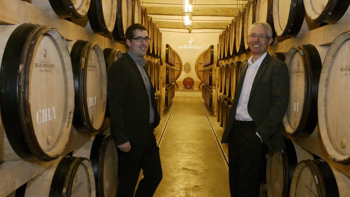 [Presse ]
Après 30 ans passés en tant que chef de cave chez Billecart, François Domi passe le flambeau à Florent Nys.
Découvrez son interview par <a href="/ClaireHOHWEYER/">Claire Hohweyer</a>
ht.ly/XxPo30hntlu